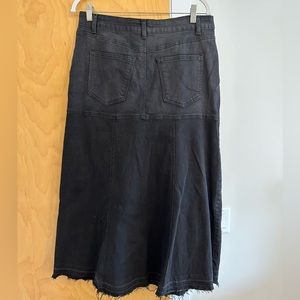 Black midi jean skirt size L